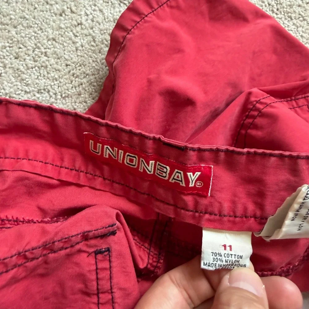 Y2K Unionbay Womens Red Utility Cargo Shorts Sz 11 Cotton Nylon Blend Casual